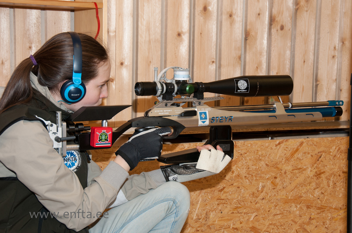 Kristin Antsmäe - Steyr LG 110, Nikko Stirling Diamond 10-50x60